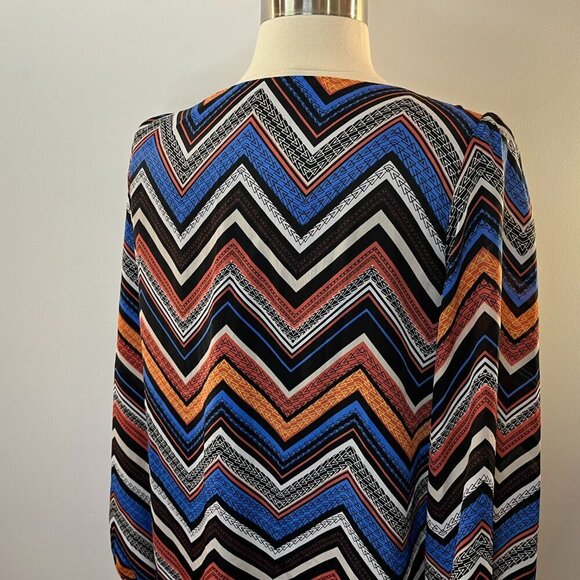 Almost Famous Women's Colorful Geometric Stripe Dress - Size Medium - Picture 4 of 6